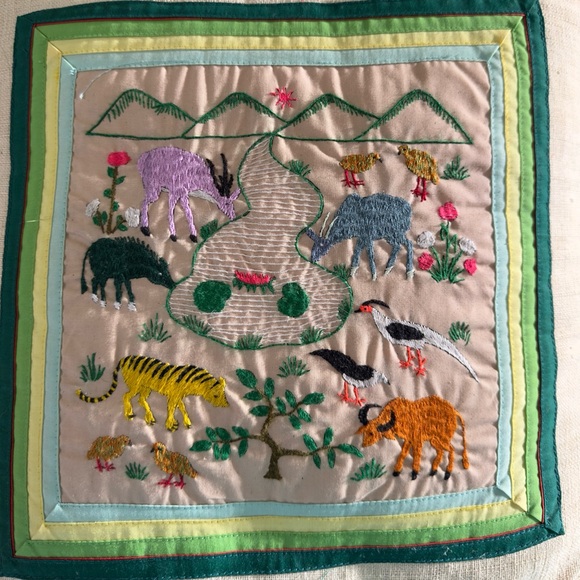 Bone Color Animals Garden Folk Art Embroidered Handmade Decorative 2 Pillows - Picture 5 of 8